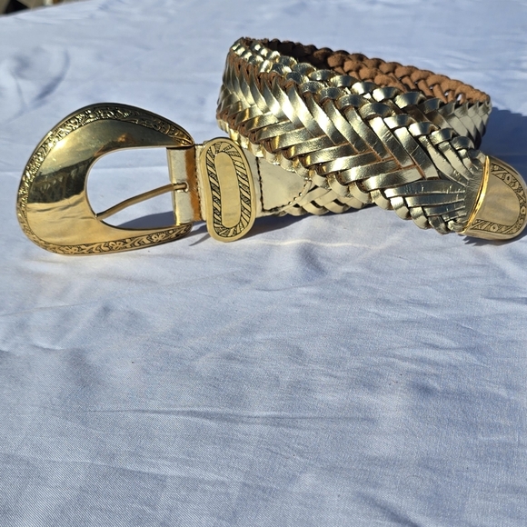 Vintage Captiva Metallic Gold Braided Leather Large Gold Toned Buckle Medium - Picture 6 of 13